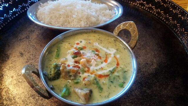 Mix Veg korma ? warzywa w sosie kokosowym 