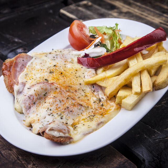 Milanesa a la Napolitana (de pollo o ternera)