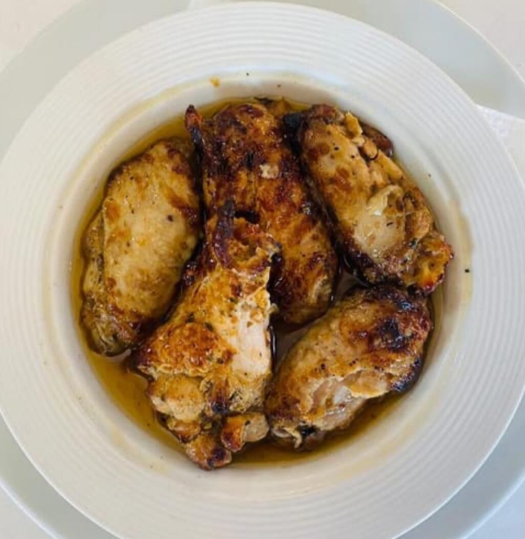 CHICKEN WINGS