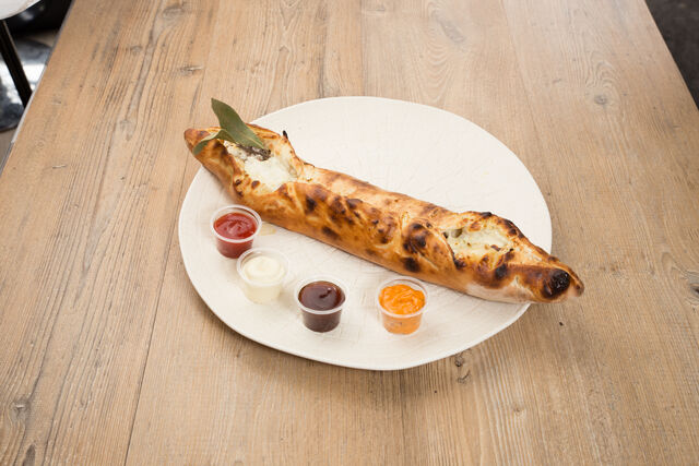 BEN'S DWICH CALZONE au choix :
Poulet/Boursin/Kebab/Biggy...