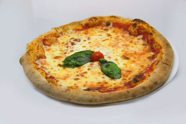 Margarita pizza
Pizza marguerite 
