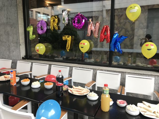 Fiesta de cumpleaños en terraza 