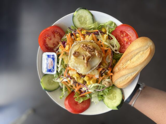 Goatcheese Salad