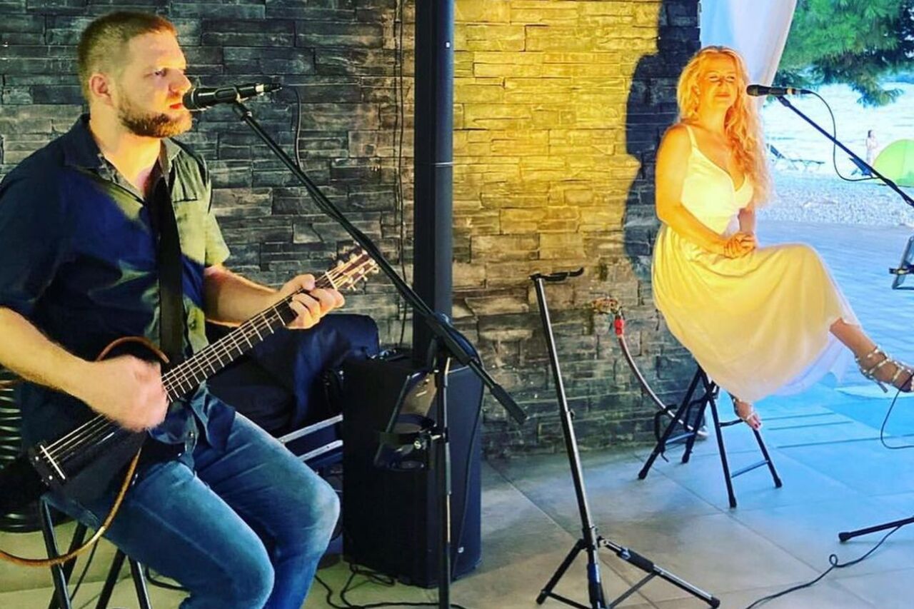 Zvuci koji osvajaju, trenuci koji se pamte - Live svirke u Hangaru