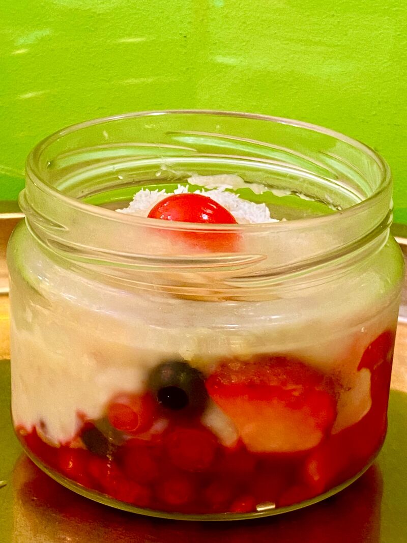 Crema de Almendras y Coco con Frutos Rojos