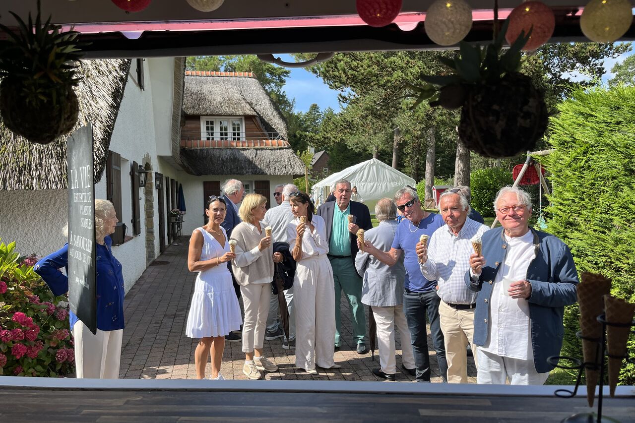 ’Anniversaire 100 invités
