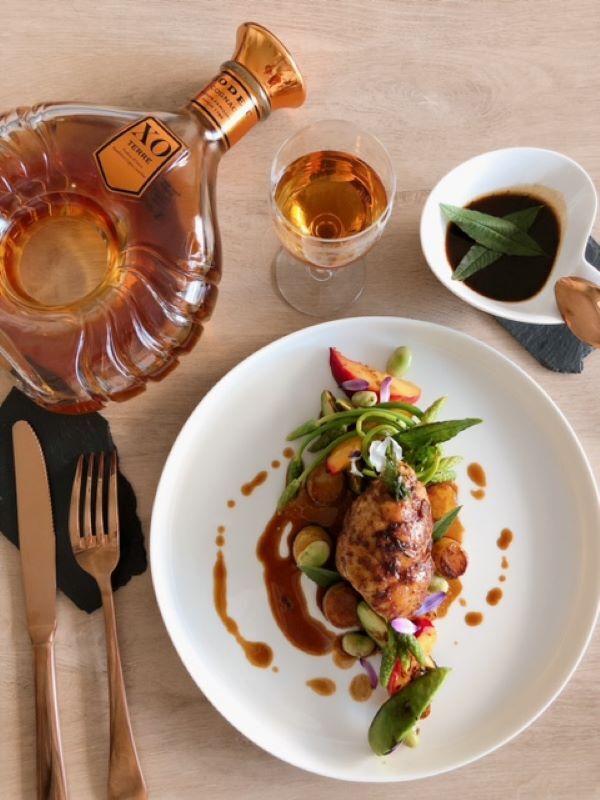 Ris de veau sautés à la verveine, fruits et légumes des beaux jours, jus corsé infusé verveine et cognac XO TERRE