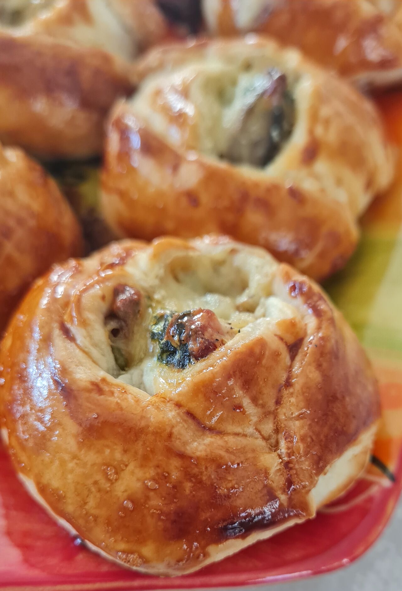 Rose feuilletée farcis au poulet champignons et épinards 