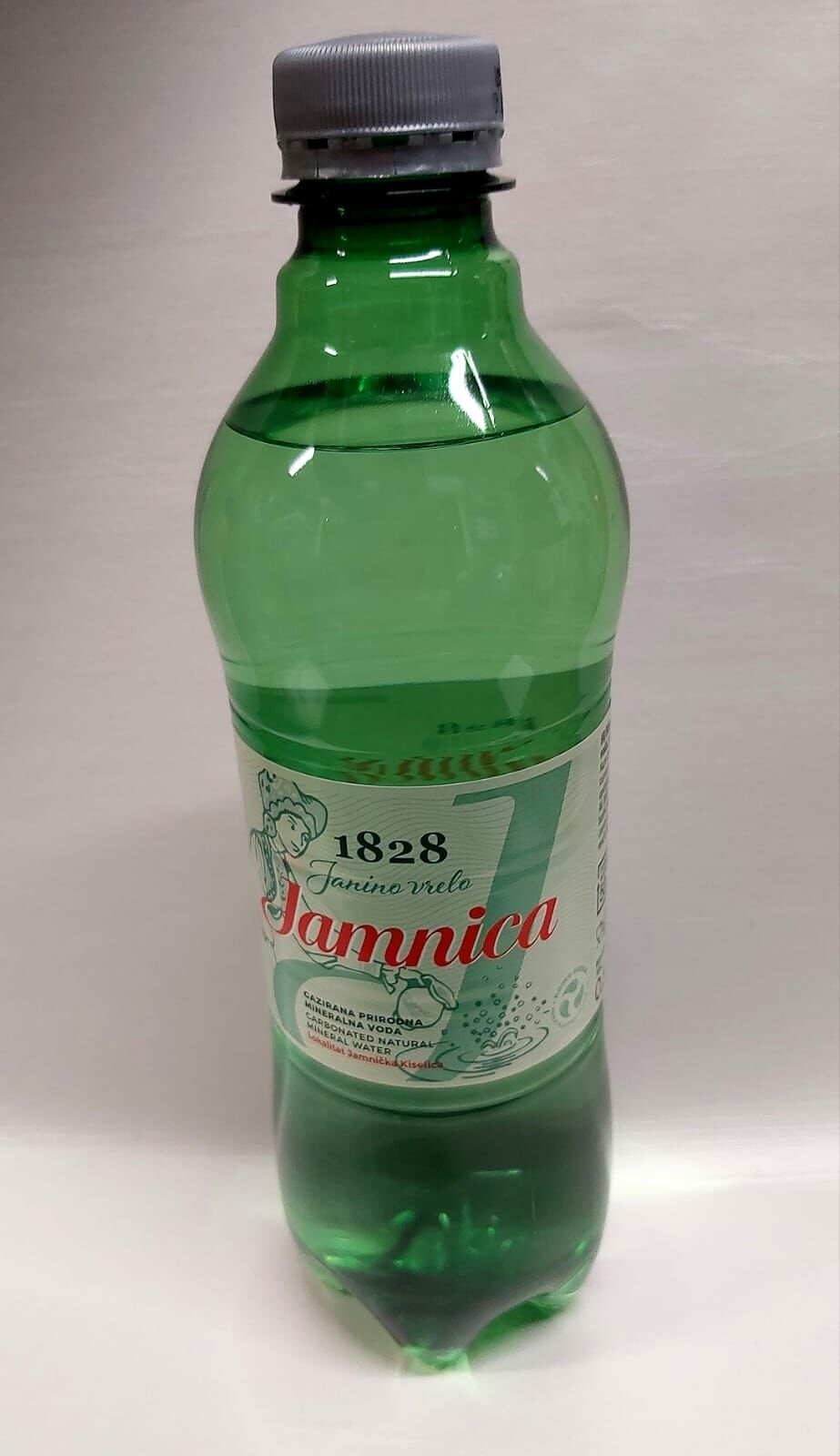 Mineralna voda 0,5l