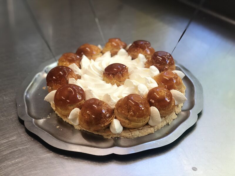 Un Saint-Honoré pour l'anniversaire d'une cliente