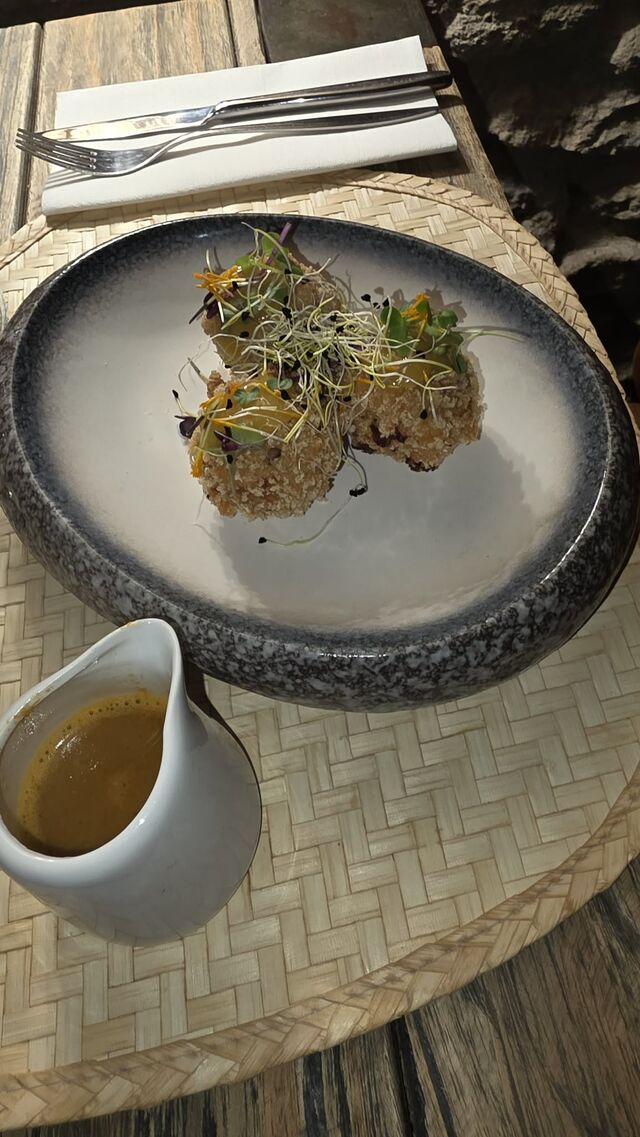 Croquettes de crabe et encornets 