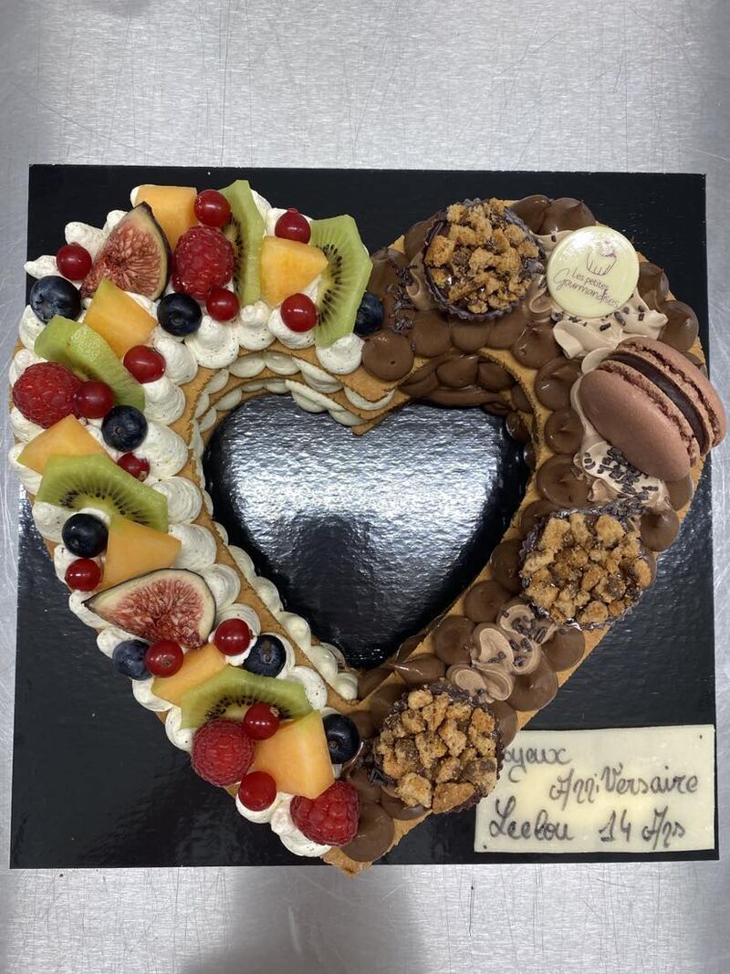 Coeur Moitié chocolat / moitié fruits 