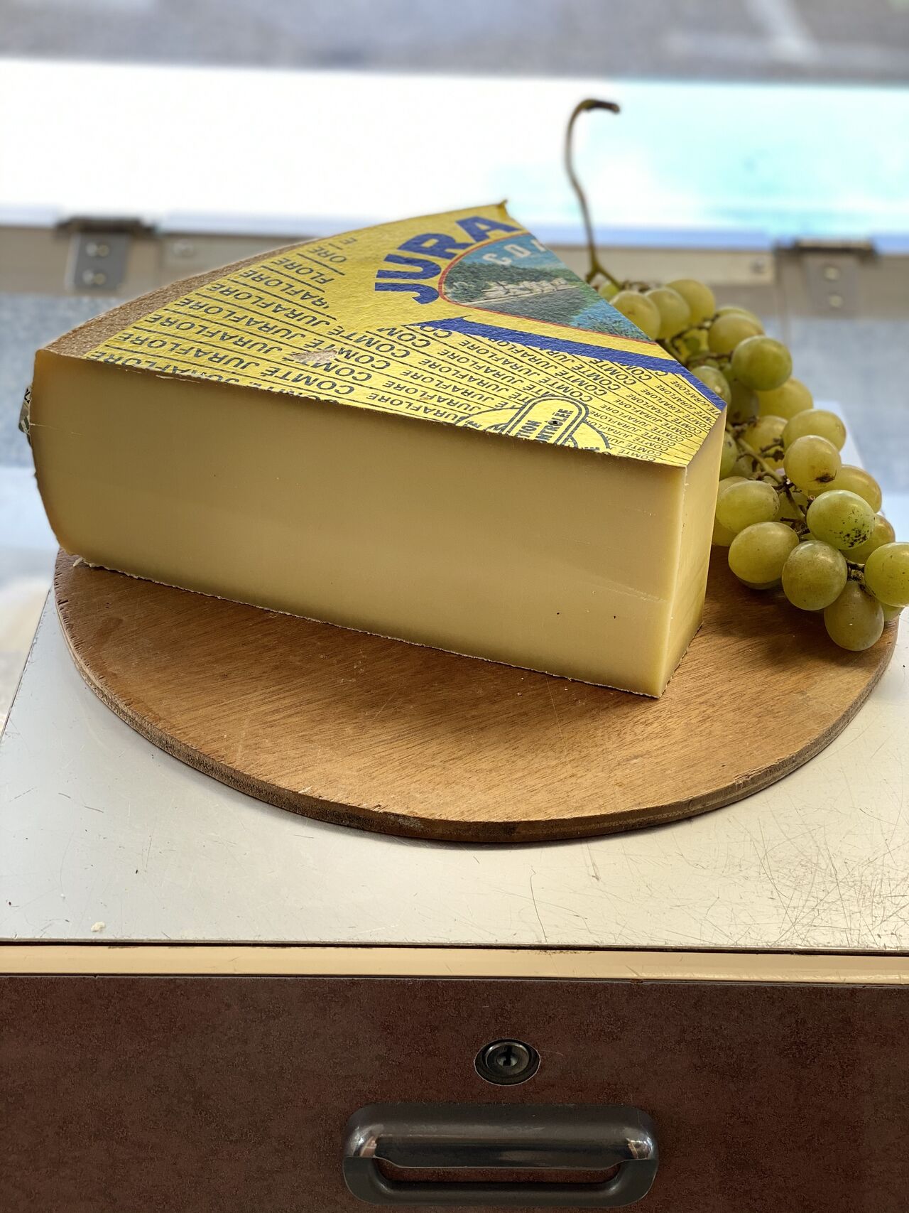 Comte extra doux : comte Juraflore, fromagerie Arnaud. (Affinage 6 mois)