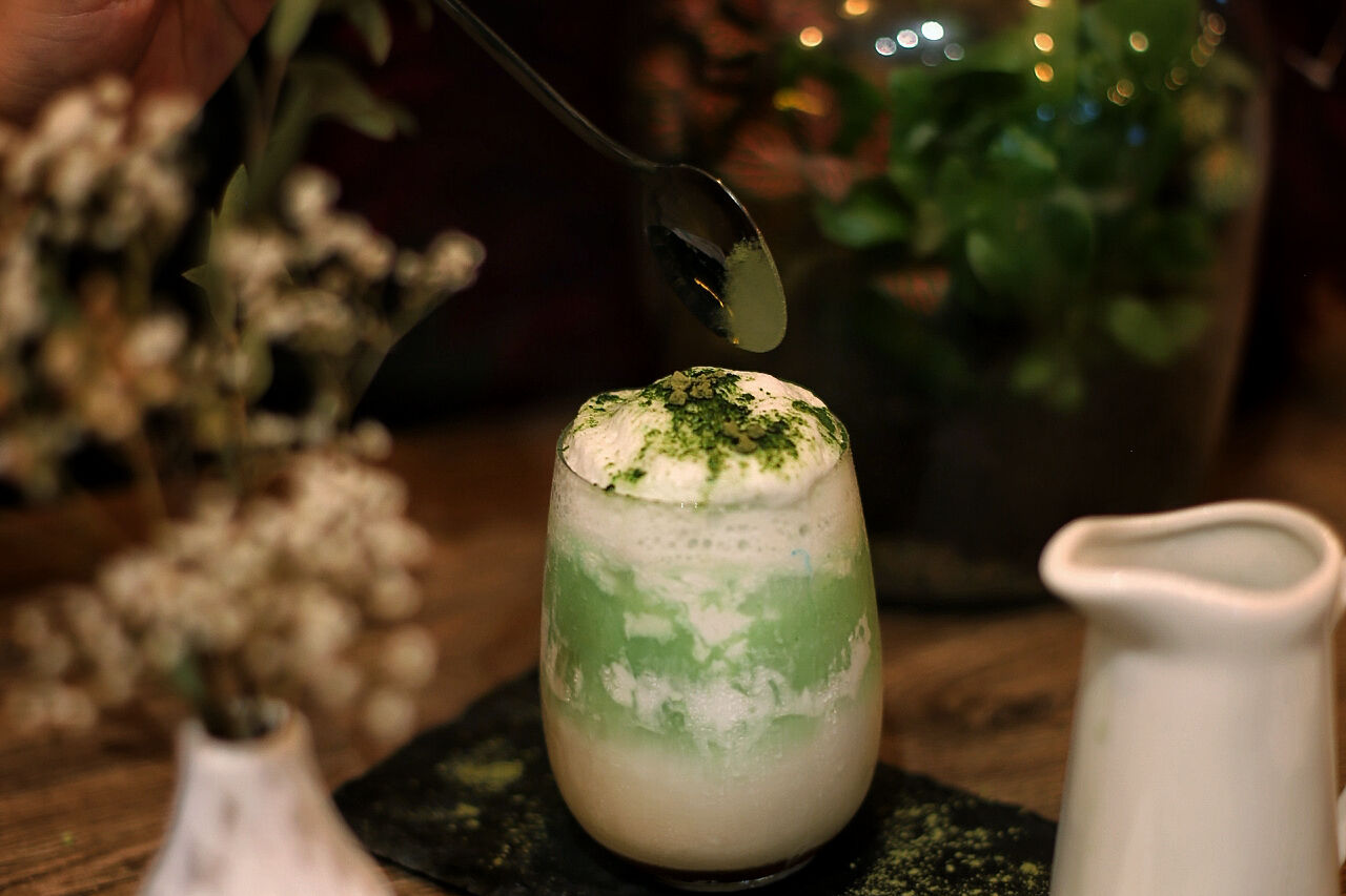 Vielfalt von den frischen Limonaden & Eistee