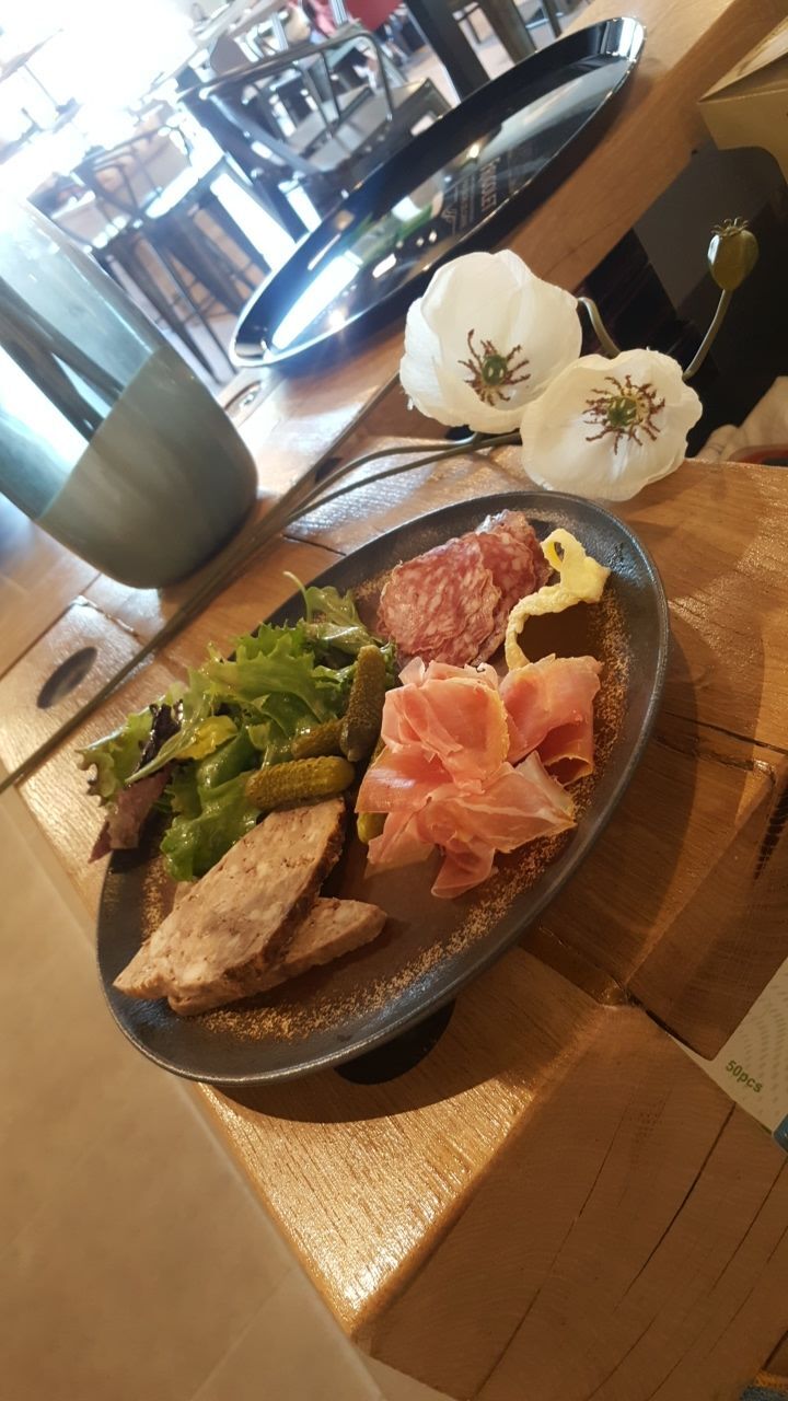 Assiette de cochonaille