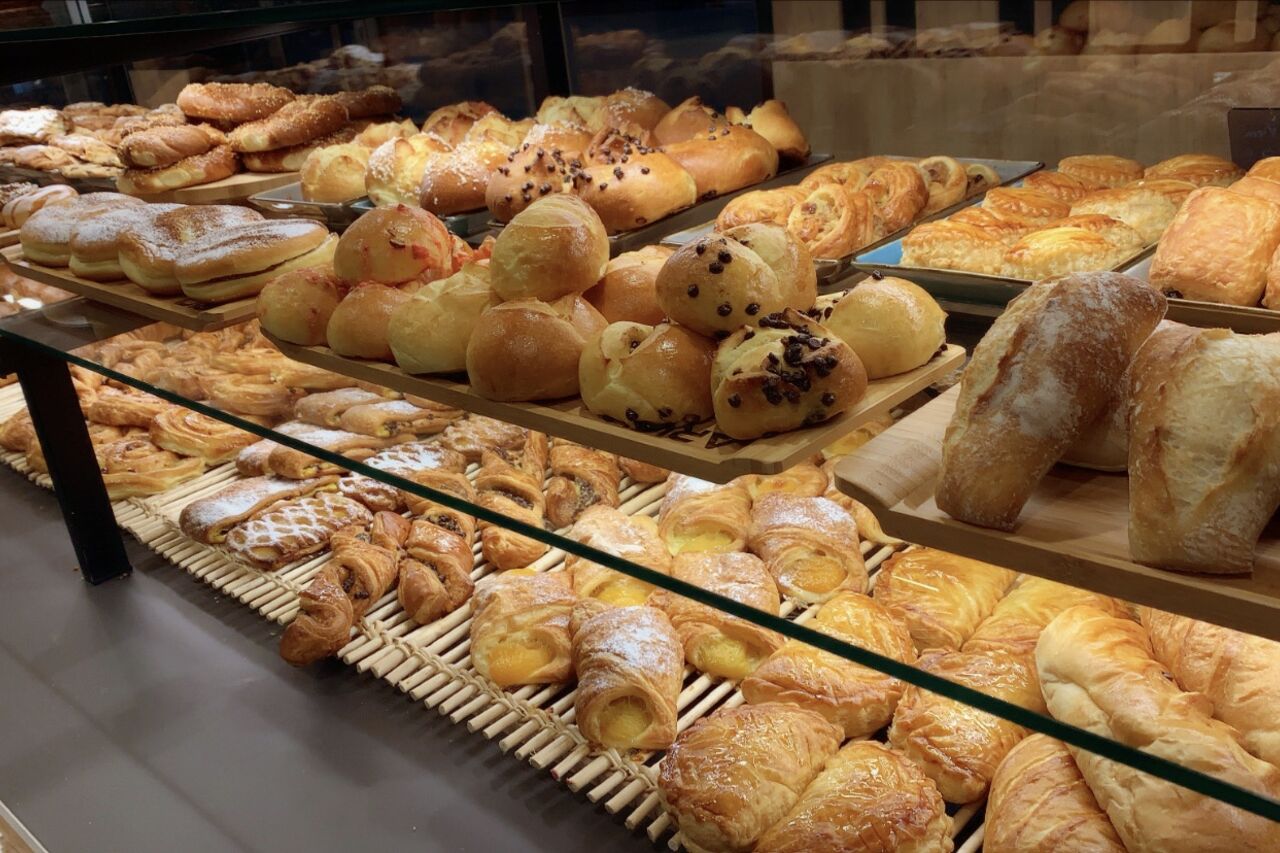 Grand choix de viennoiseries