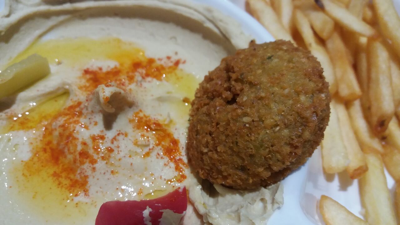 Falafel & Hoummous