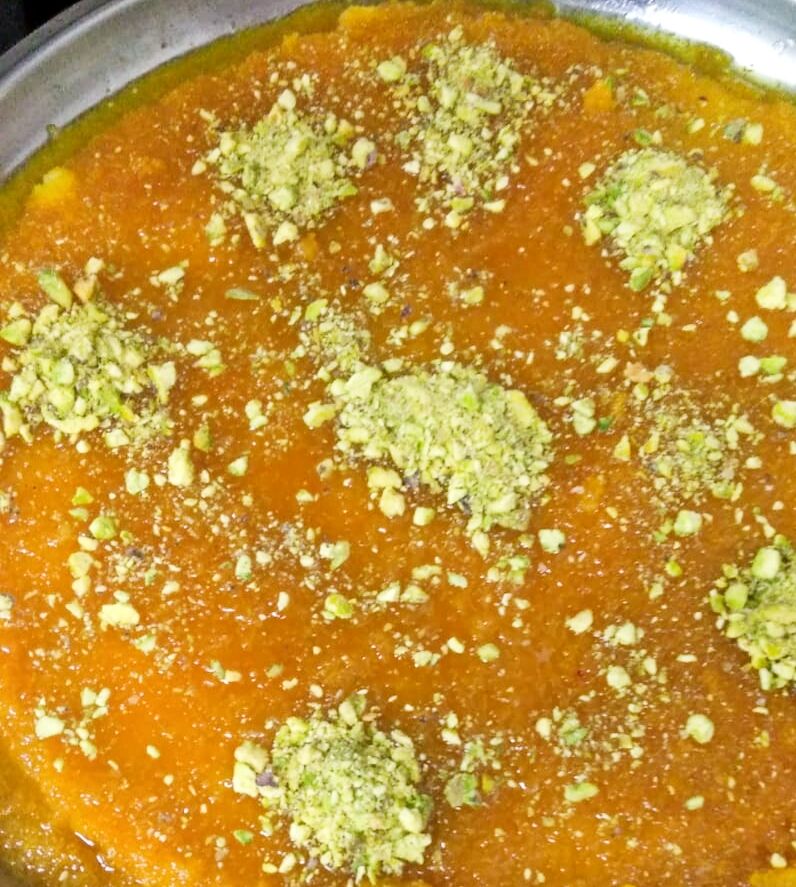 Knefé, dessert chaud à base de fromage. Fait maison 