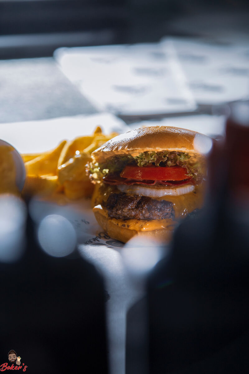 Der Cheeseburger Bacon mit Steakfries. 100% Beef. 100% Tasty. #beefburger #burger #steakfries #joppie #fresh #premiumfood 