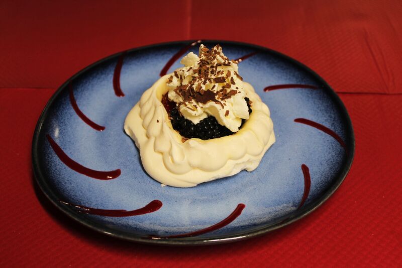 Pavlova mûres fraises