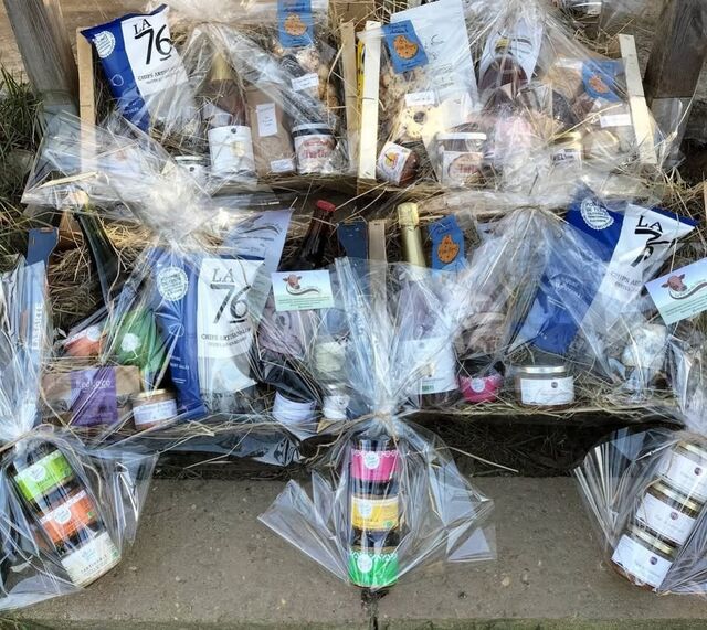 Nous composons vos paniers garnis selon vos envies et budget. 