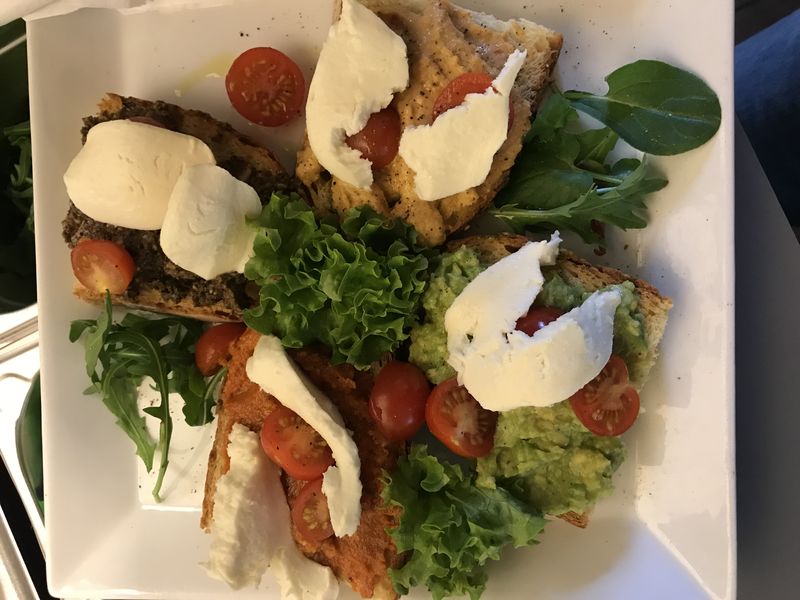 cafecafe Bruschette