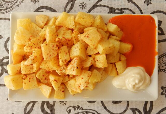Patatas bravas