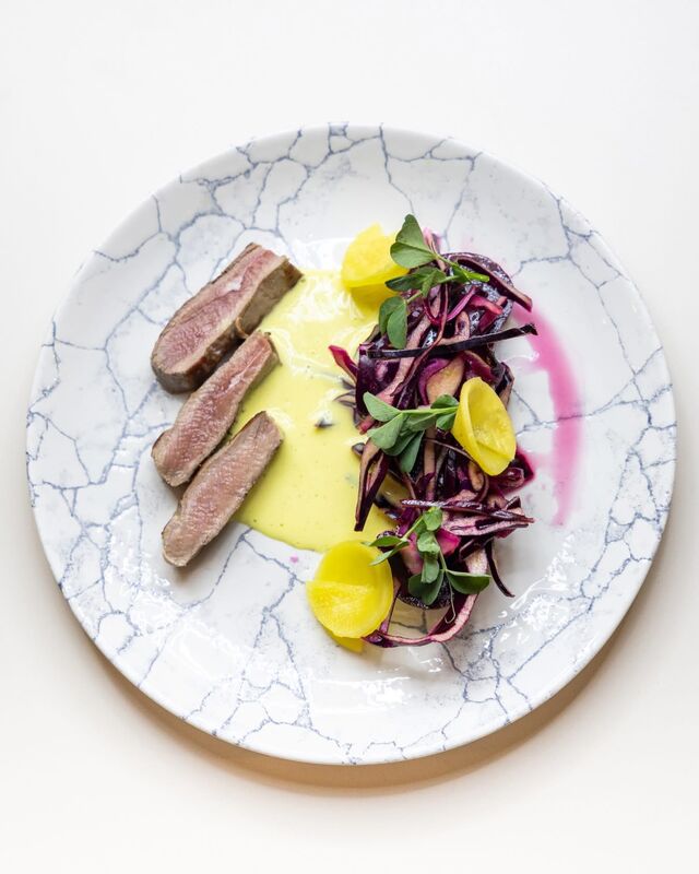 Le Marcassin servi rosé, Betterave, Chou rouge, Sabayon, Vinaigre