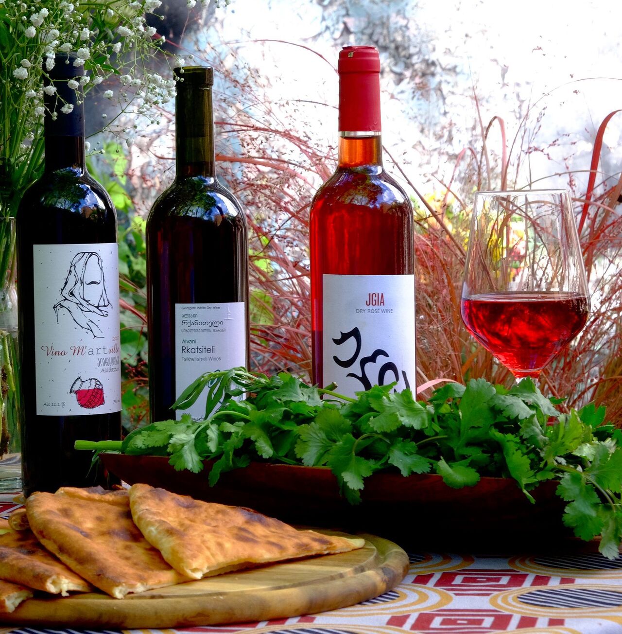 KHACHAPURI IMERULI - im Ofen gebackener Fladen aus Joghurtteig, gefüllt mit Käse