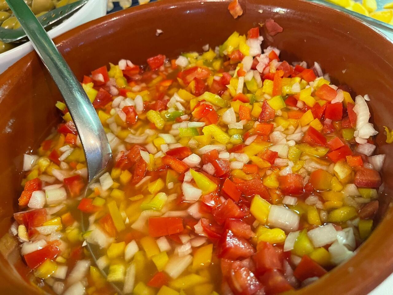 vinagrette ( peperoni, cipolla, pomodoro, succo di lime, acqua e sale )