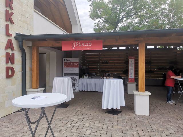 Kint voltunk a Barkland pincészet nyílt napján.