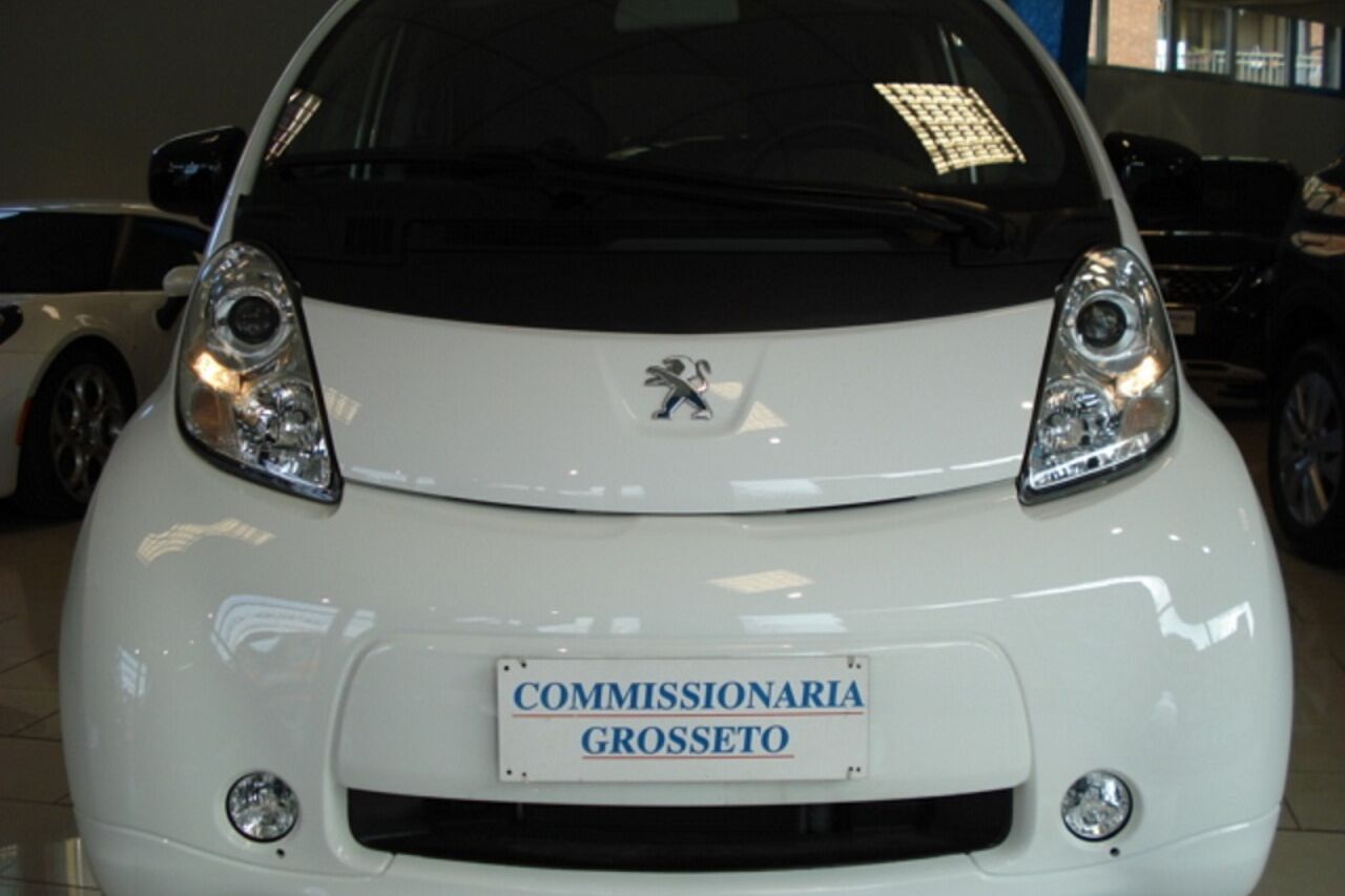 PEUGEOT IOn