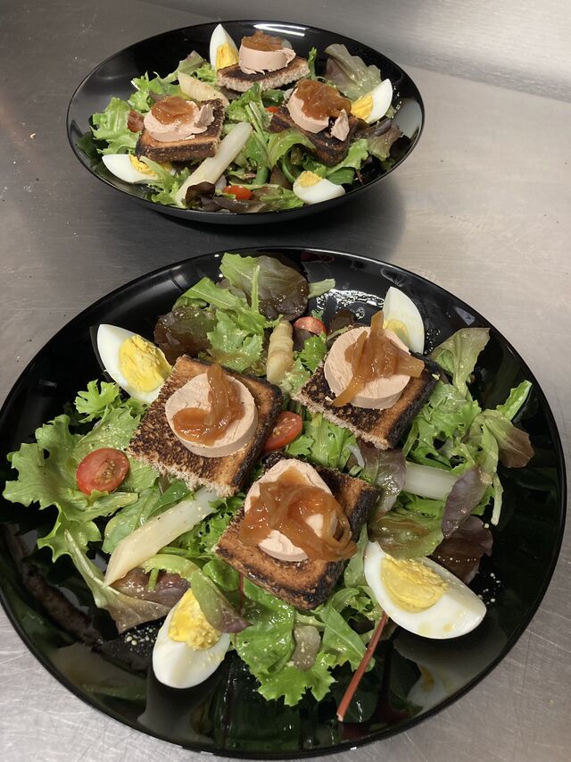 Salade au foie gras 