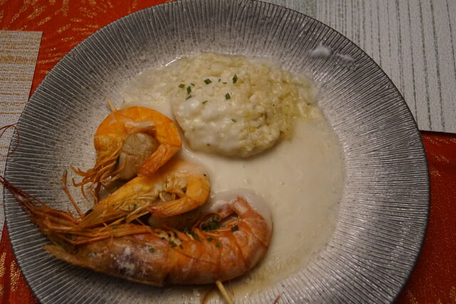 Brochette de St Jacques et Gambas, Risotto à la crème de truffe