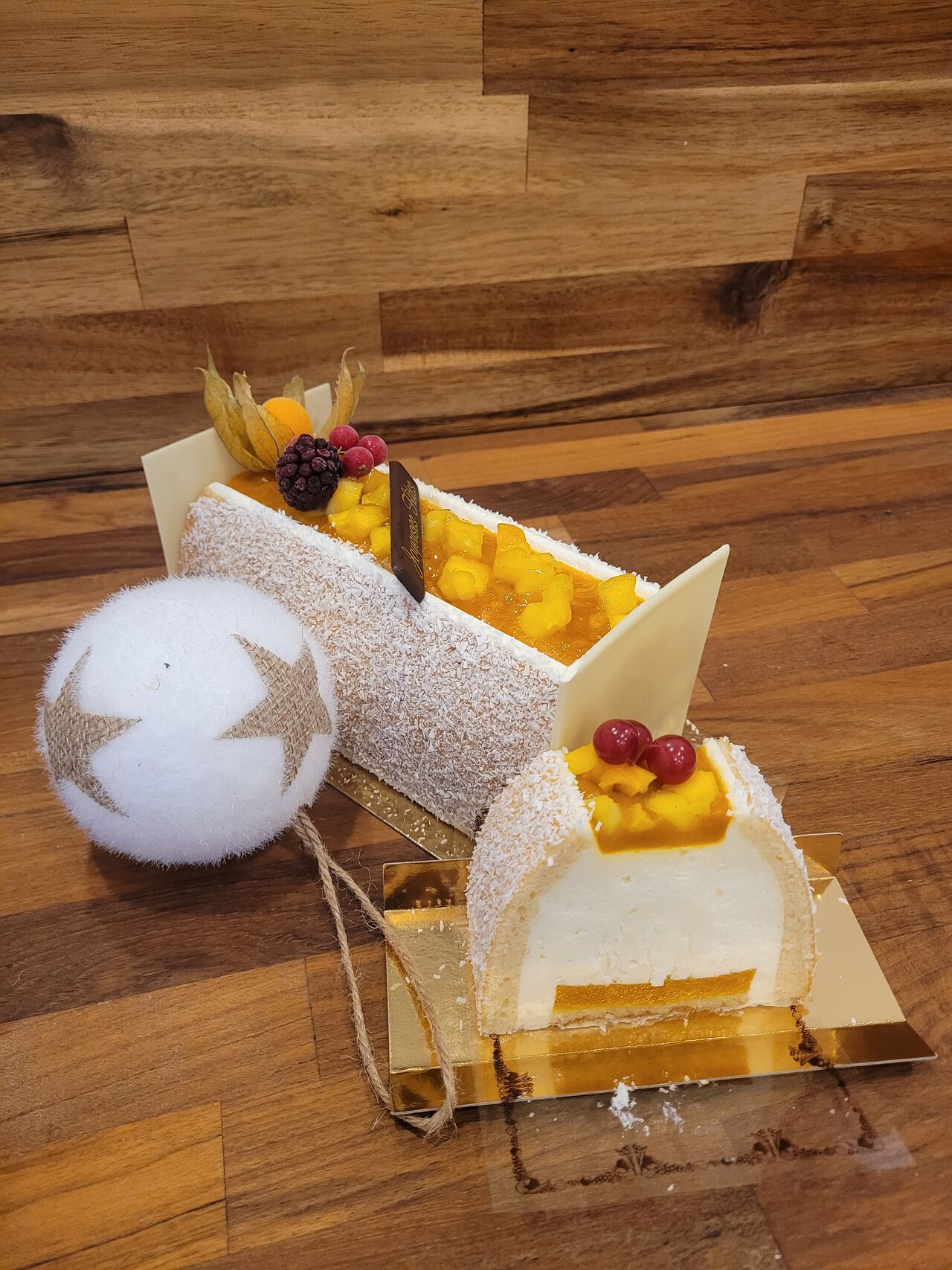 BUCHE EXOTIQUE