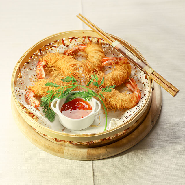 Gamberoni fritti con pasta Kataifi