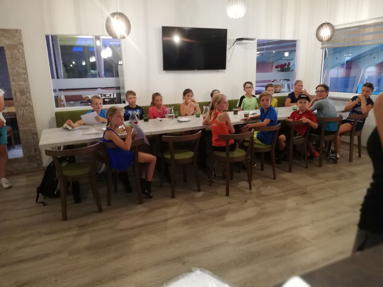 Kambodschas Kultur Tanz für 30 Jahre Jubiläum Tennis halle 