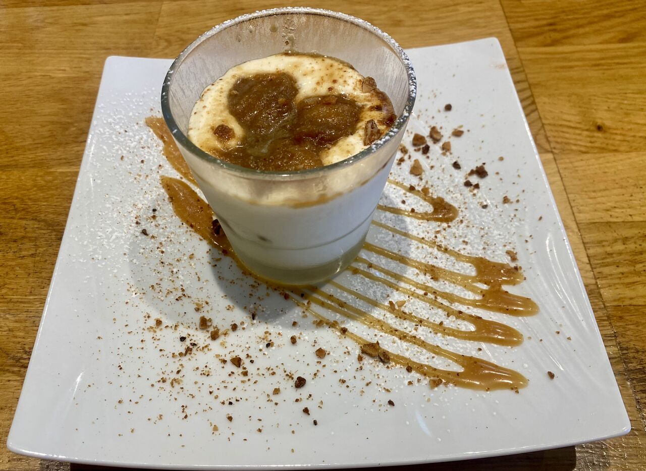 Tiramisu au café et aux pommes caramélisées 