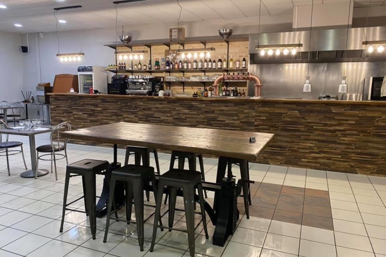 Notre cafe bar