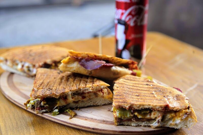 Karma Karışık Tost