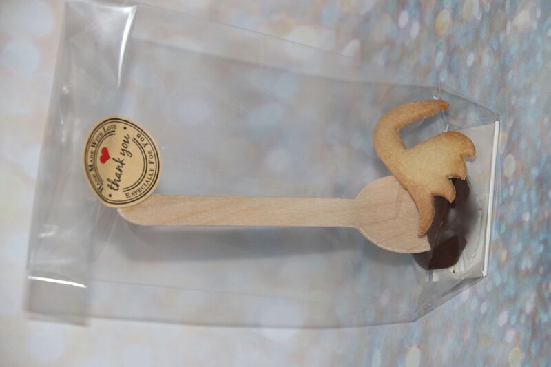 Cuillere chocolat chaud et son biscuit