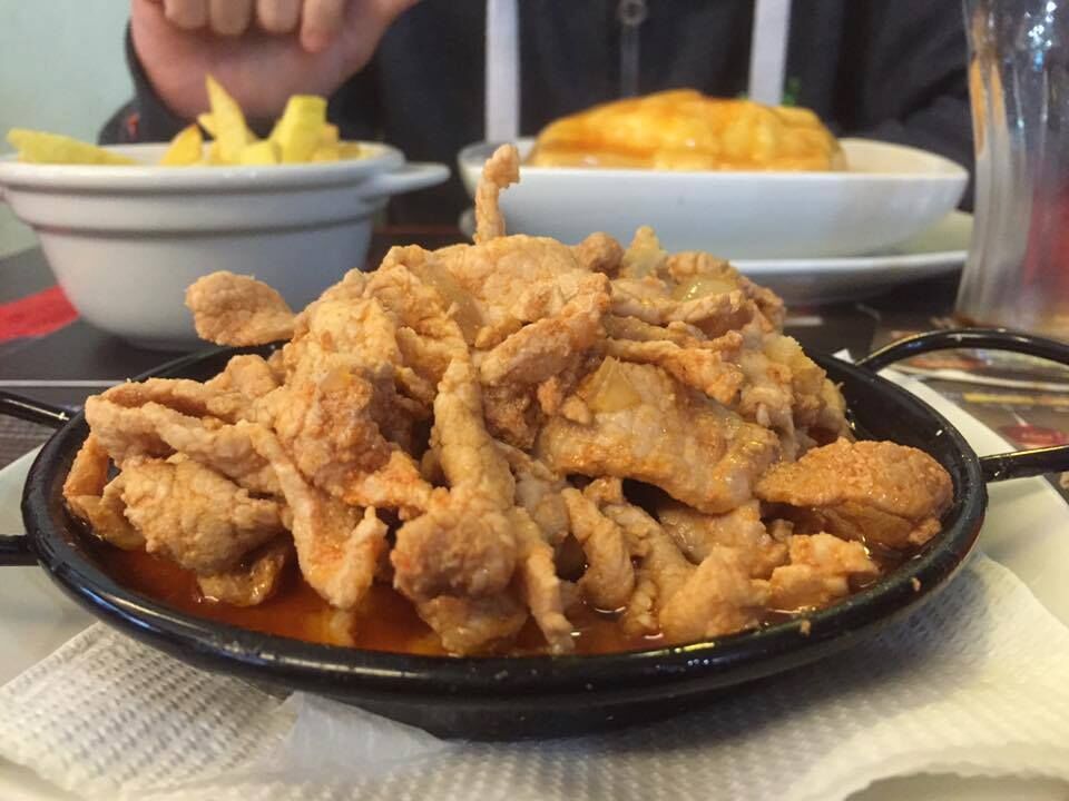 Já conhece as reais bifanas á moda do Porto ?, finissimas, bem temperadas a pedir um fino ?