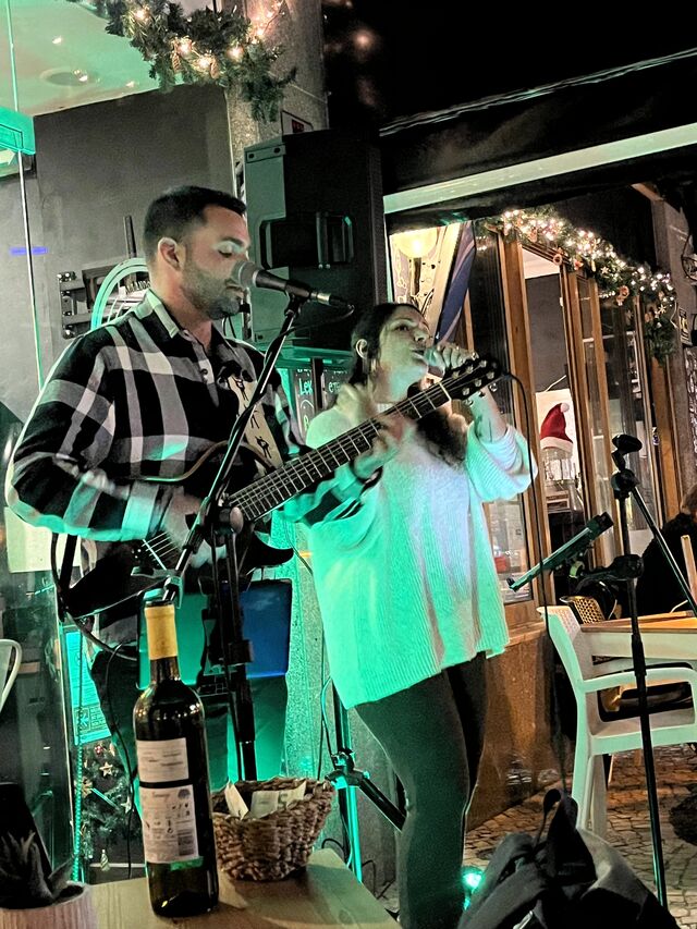 Joana Lennon & Tiago