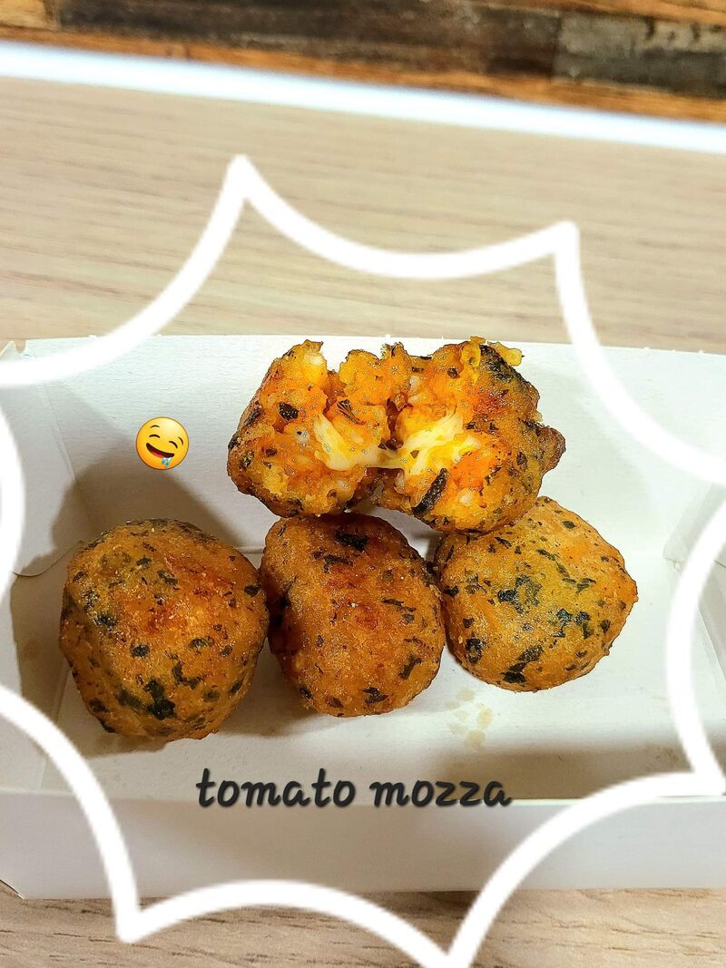 Tomato mozza