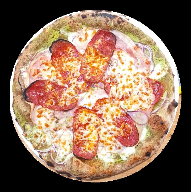 Novembre Il Broccoli Piquante- Base crème de brocolis maison, mozza FDL, oignons rouges, porchetta montagna, spianata, scamorza