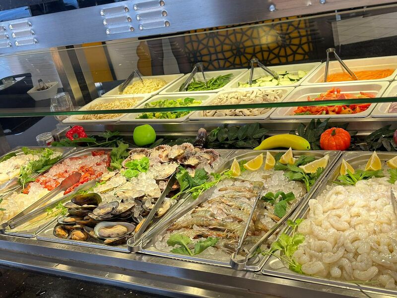 Verschiedene Fisch- & Gemüsesorten