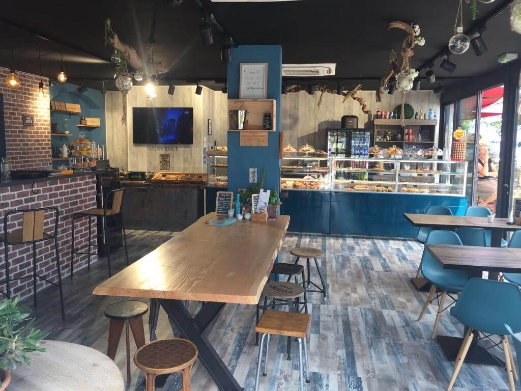 Une grande table pour plus de convivialité!