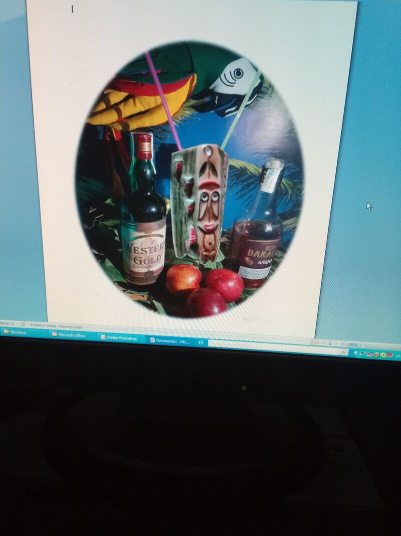 TESTAMENTO: para 1 persona.
Ron negro, brandy y wisky.