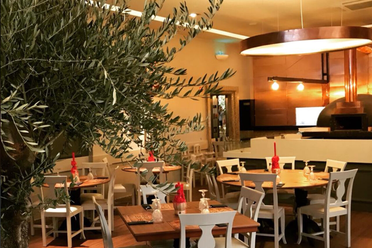 Ristorante e Pizzeria BOX 208