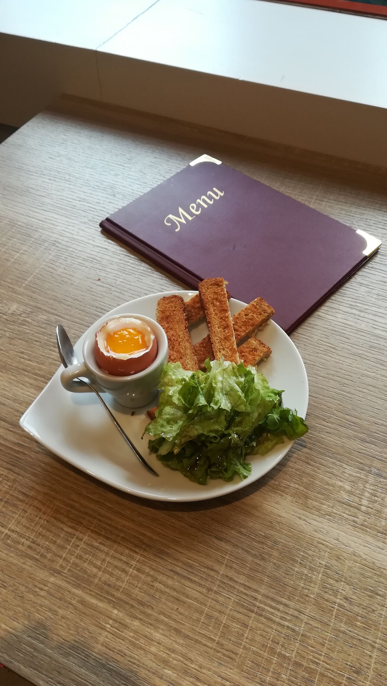 œuf à la coque (menu enfant)